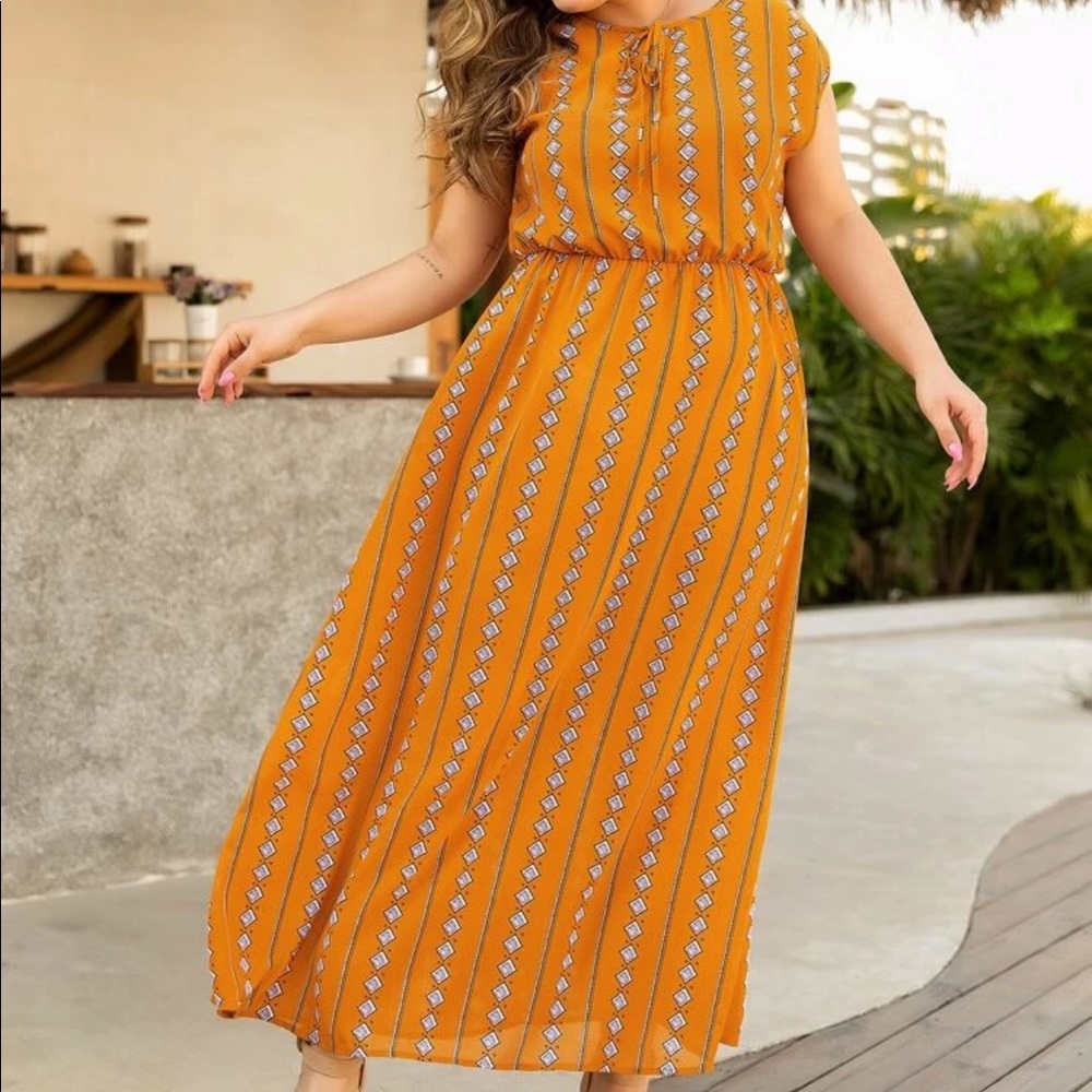 Tribal Print Dress - Picture 5 of 7